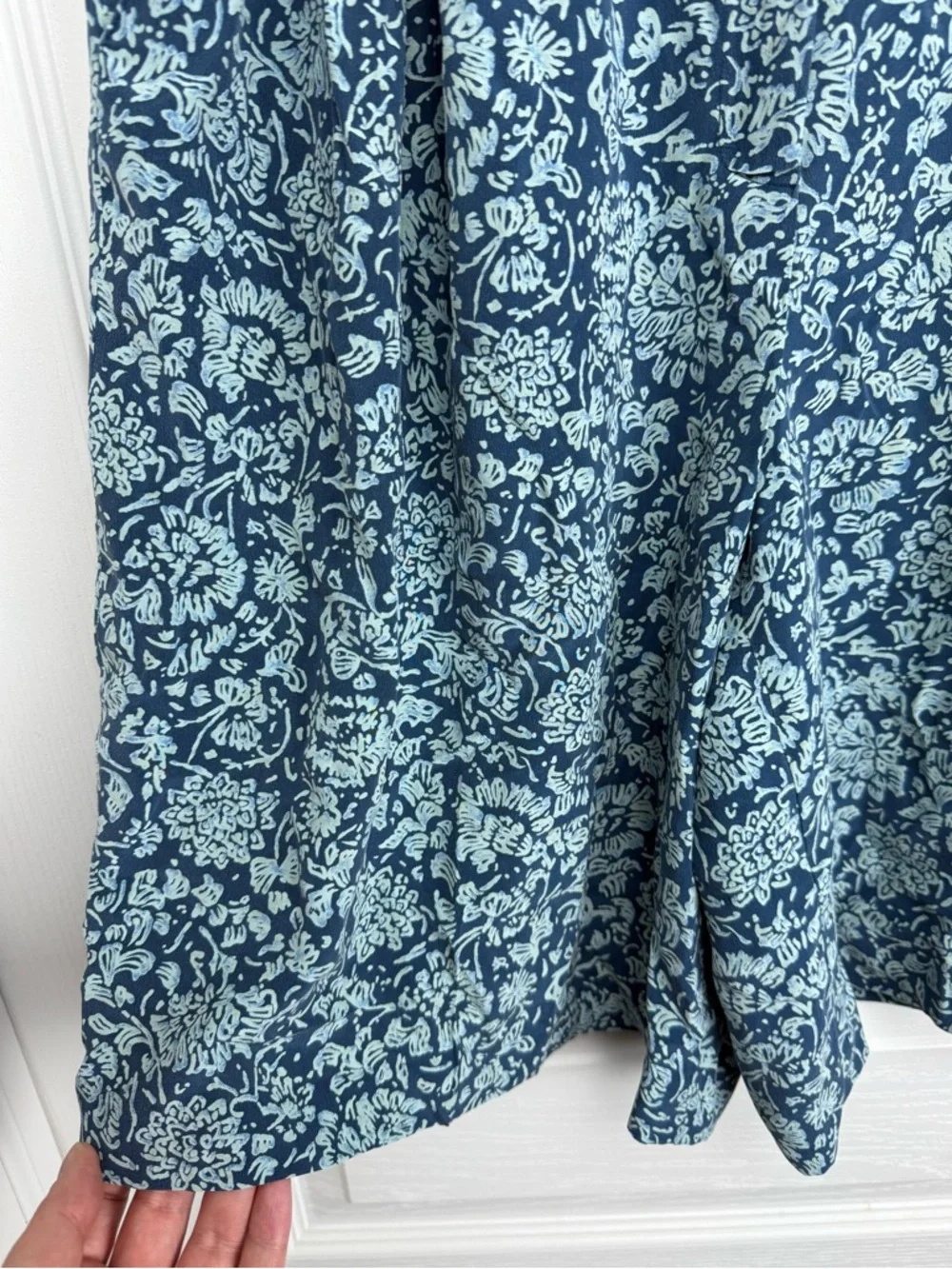 Vintage Silk Floral Shorts Size 12 Inseam 10” Large Blue 90s - Picture 6 of 6